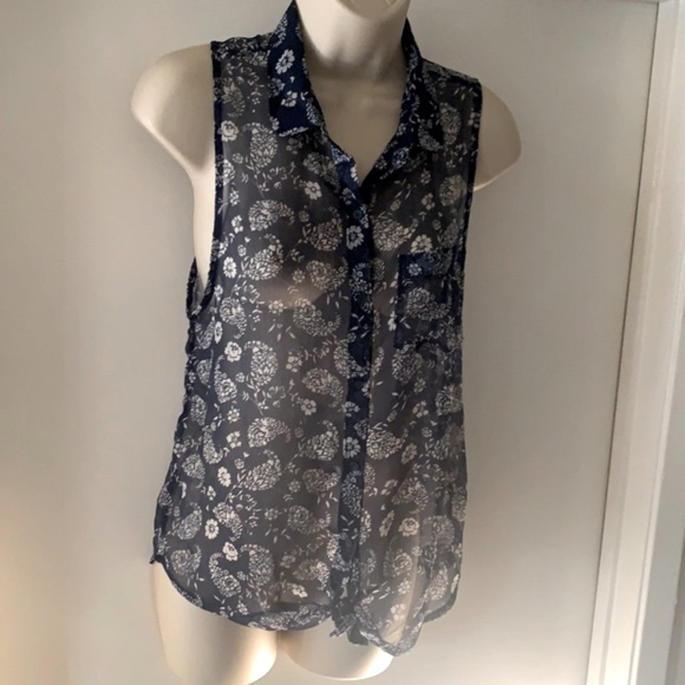 Abercrombie blue Floral top